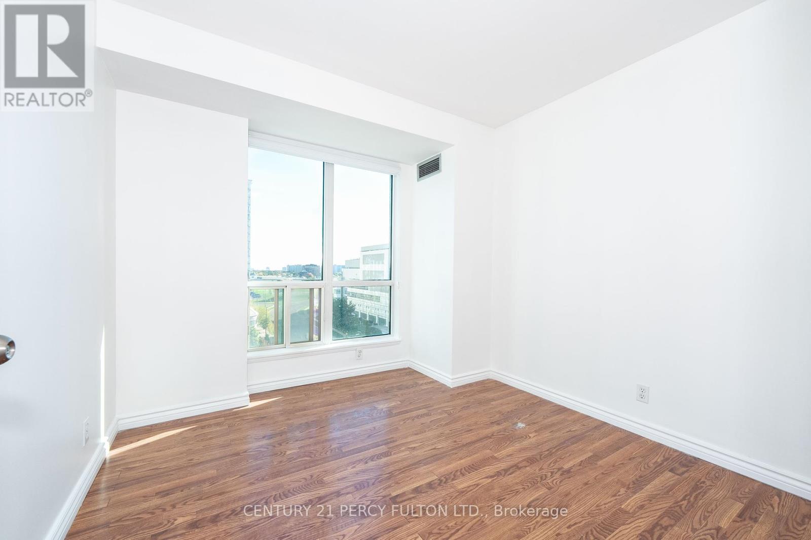1007 - 8 Lee Centre Drive, Toronto, Ontario  M1H 3H8 - Photo 10 - E12457684