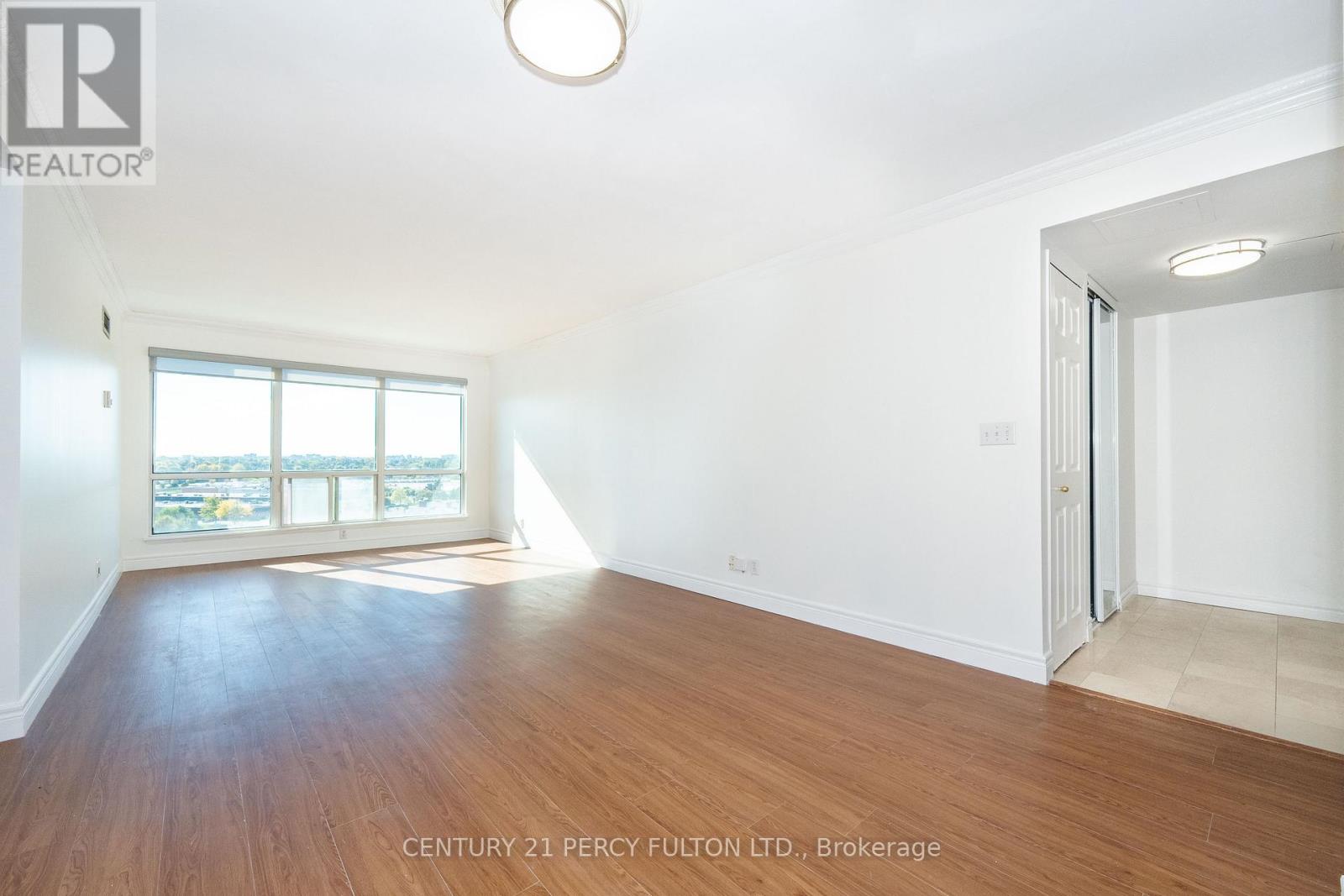 1007 - 8 Lee Centre Drive, Toronto, Ontario  M1H 3H8 - Photo 4 - E12457684