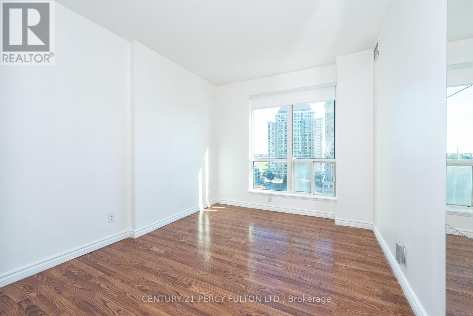 1007 - 8 Lee Centre Drive, Toronto, Ontario  M1H 3H8 - Photo 8 - E12457684