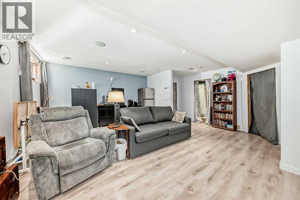 20 Bowman Circle, Sylvan Lake, Alberta  T4S 0H4 - Photo 27 - A2260329