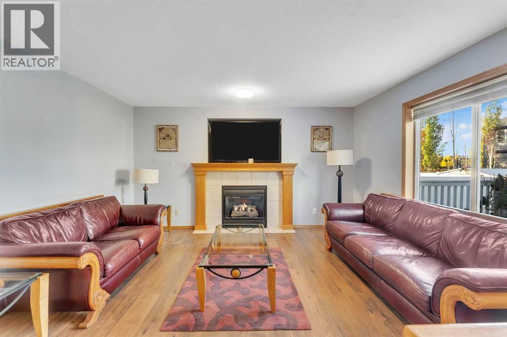 185 West Lakeview Drive, Chestermere, Alberta  T1X 1K2 - Photo 11 - A2263206
