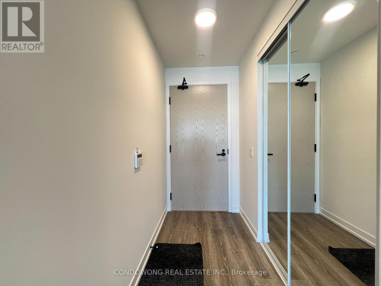 4917 - 195 Commerce Street, Vaughan, Ontario  L4K 5C3 - Photo 2 - N12457659