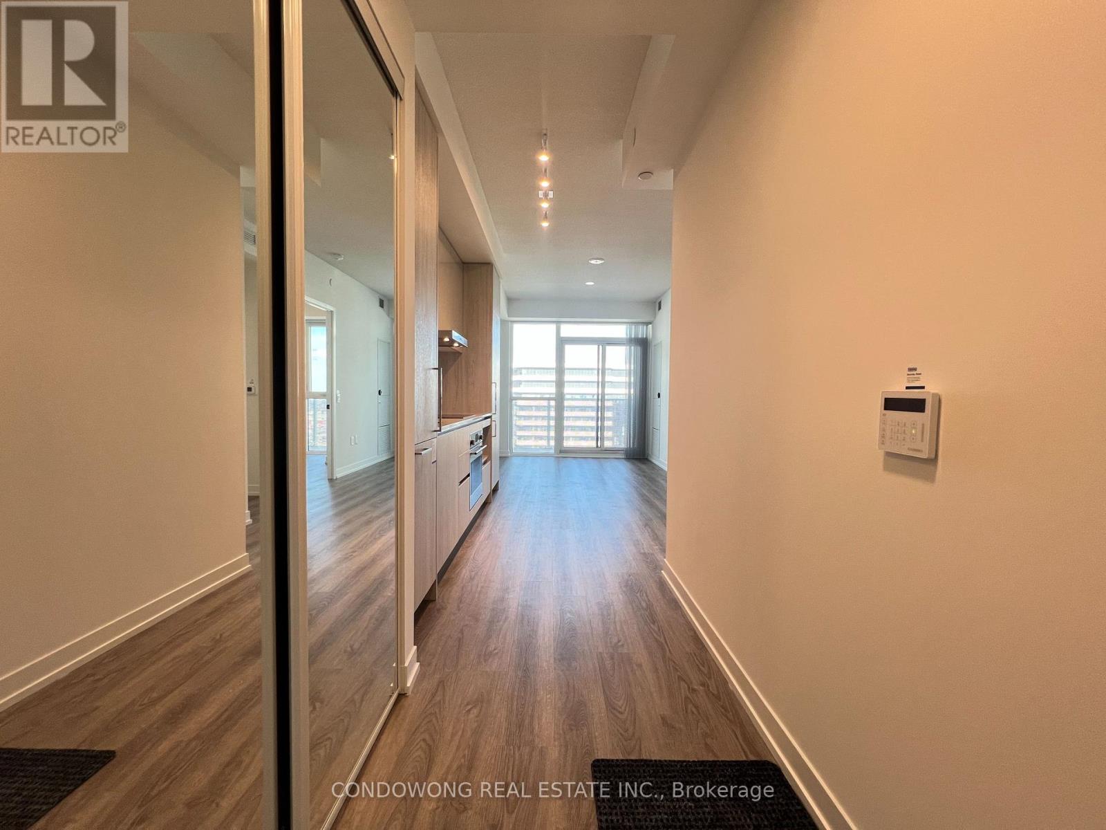 4917 - 195 Commerce Street, Vaughan, Ontario  L4K 5C3 - Photo 3 - N12457659