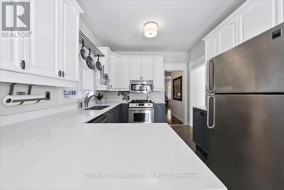 350 Hewitt Circle, Newmarket, Ontario  L3X 2H1 - Photo 16 - N12457670
