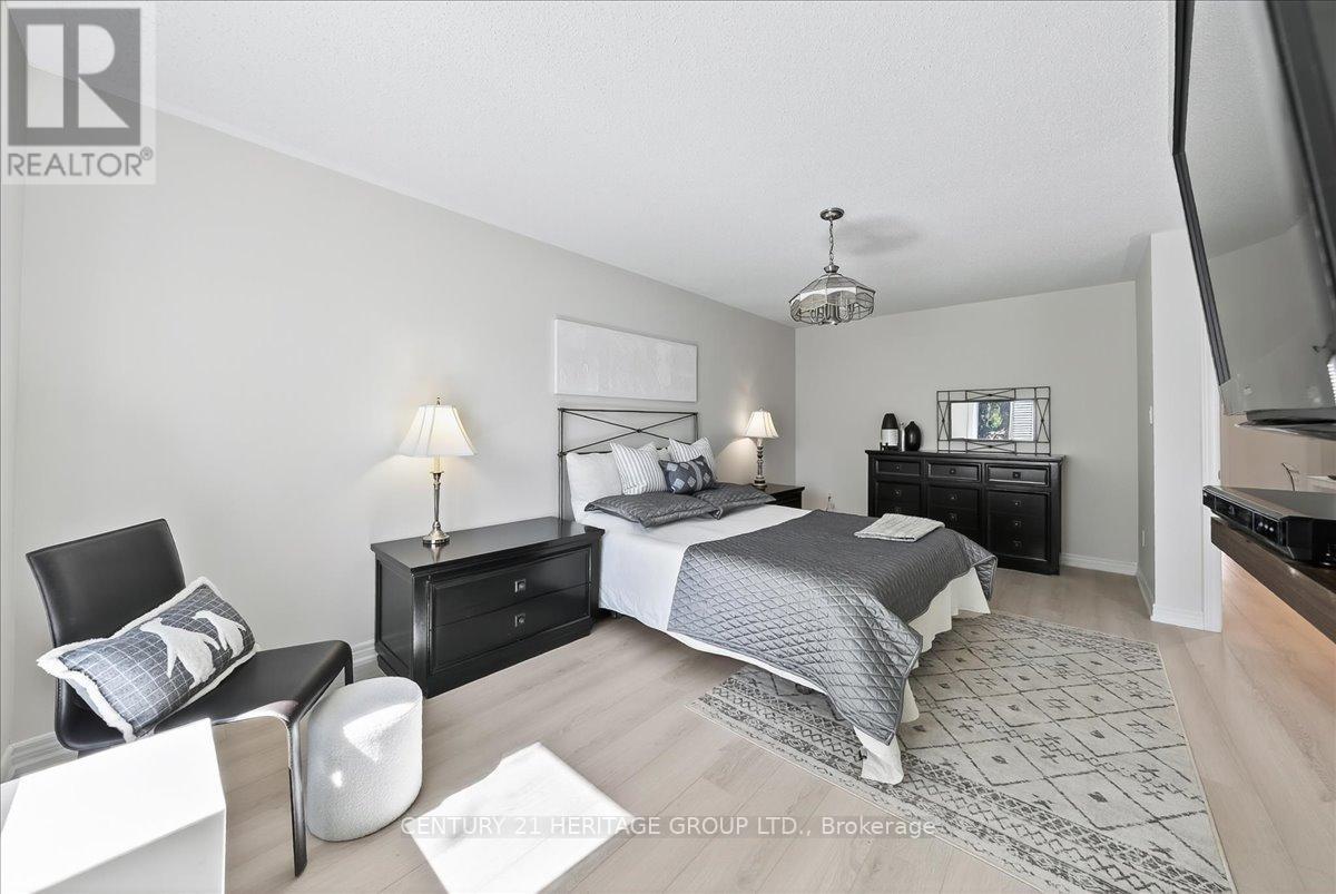 350 Hewitt Circle, Newmarket, Ontario  L3X 2H1 - Photo 25 - N12457670