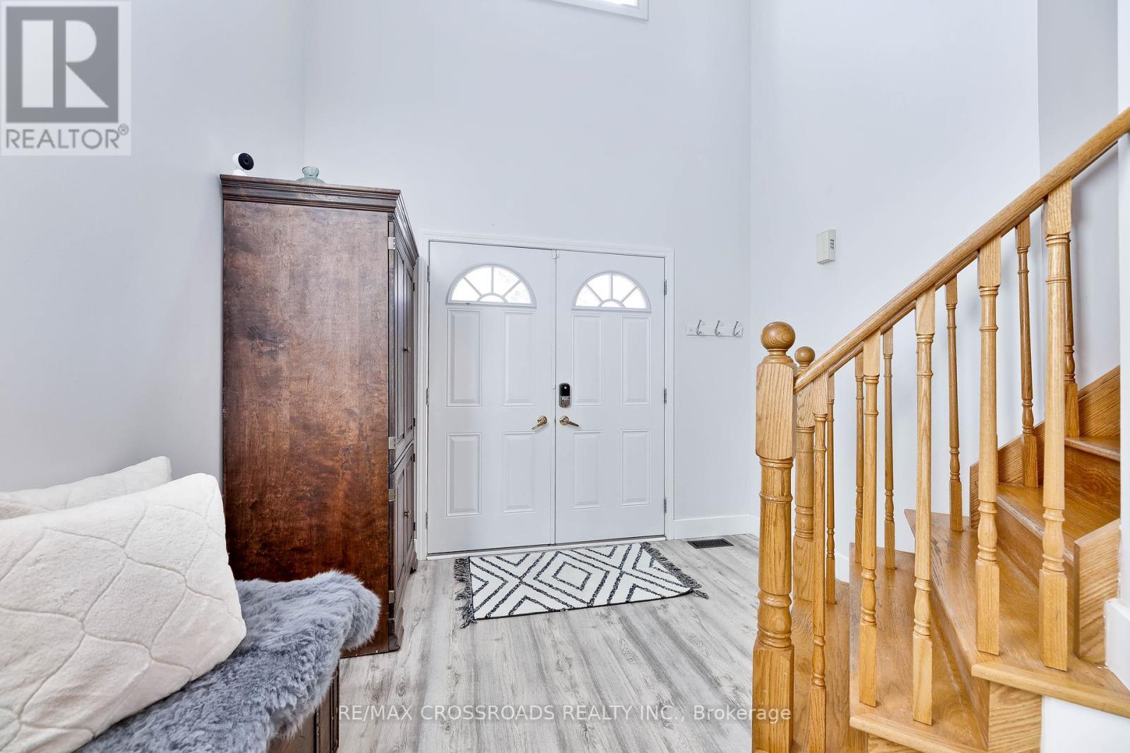 1220 Laurand Street, Innisfil, Ontario  L9S 0E6 - Photo 6 - N12457700