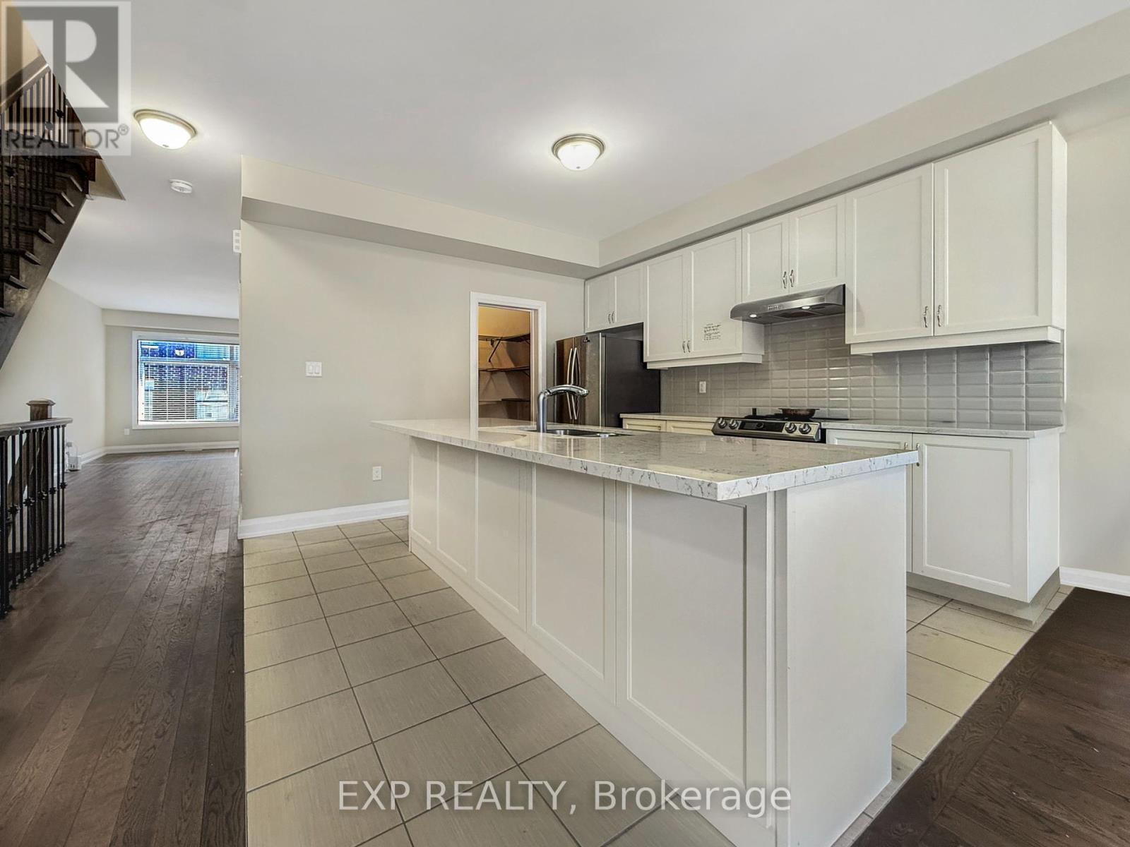 923 ISAAC PHILLIPS WAY, Aurora, Ontario