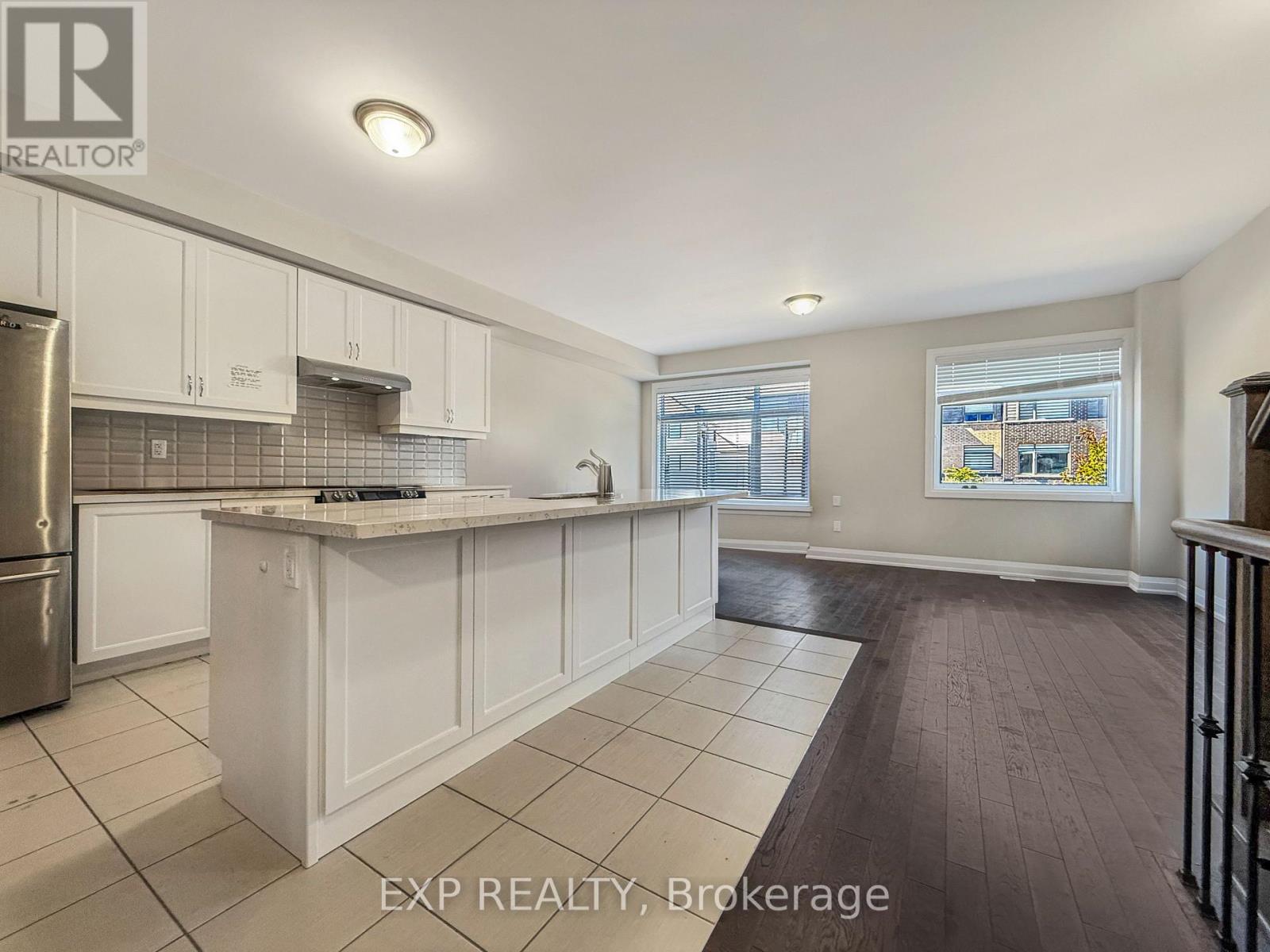 923 Isaac Phillips Way, Aurora, Ontario  L3X 2Y8 - Photo 12 - N12457702