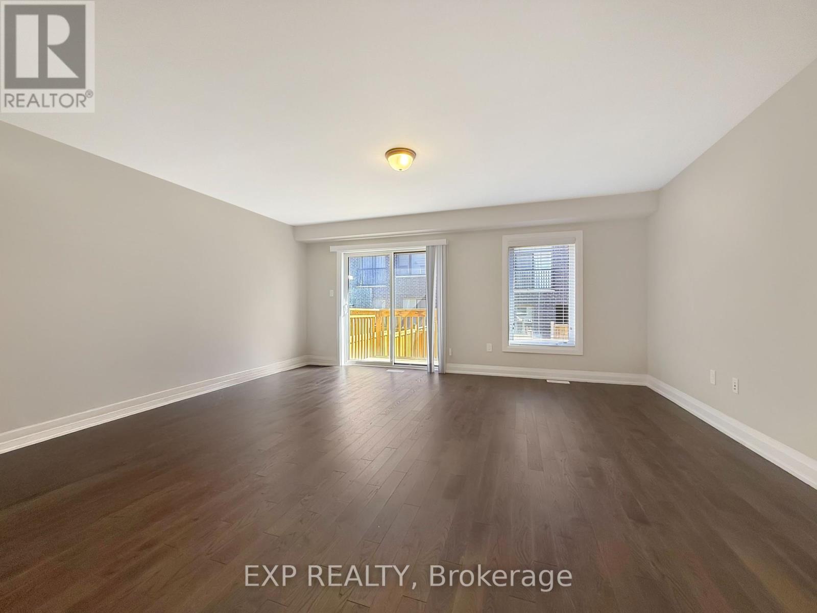 923 Isaac Phillips Way, Aurora, Ontario  L3X 2Y8 - Photo 5 - N12457702