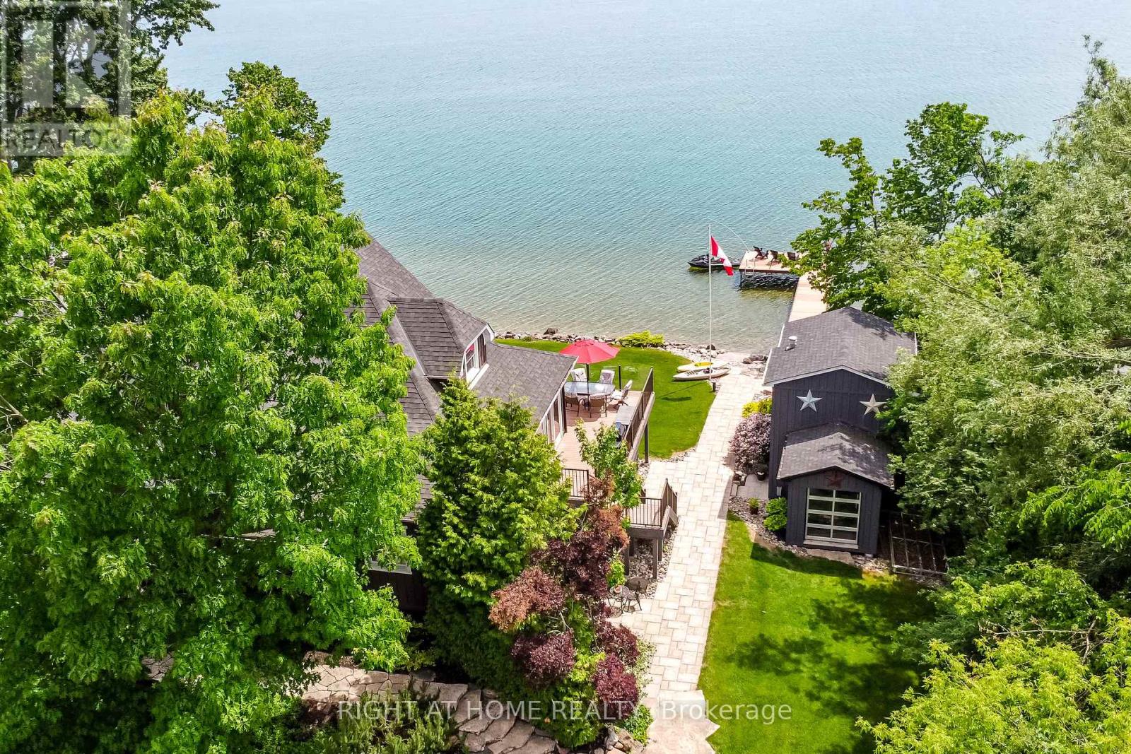 21 Lakeshore Road E, Oro-Medonte, Ontario  L0L 2E0 - Photo 16 - S12457662