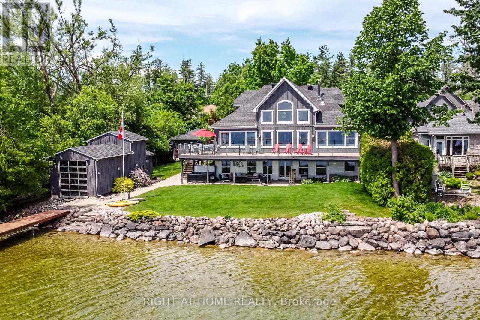 21 Lakeshore Road E, Oro-Medonte, Ontario  L0L 2E0 - Photo 5 - S12457662