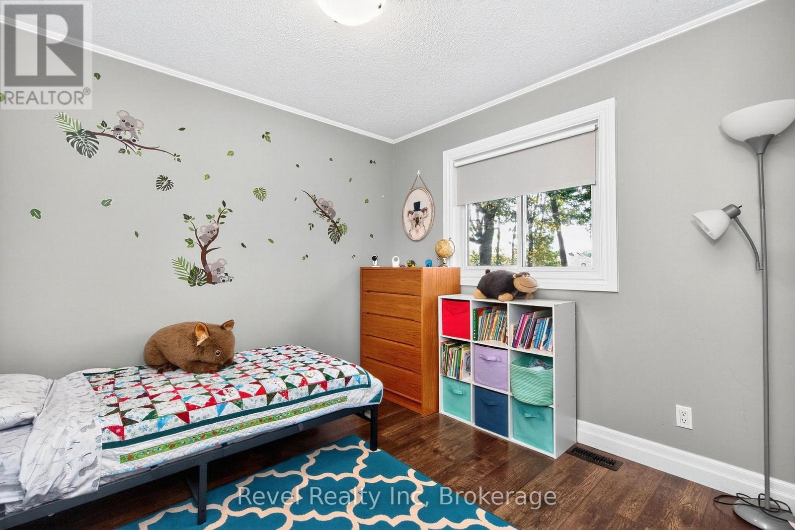 68 Broad Street, Penetanguishene, Ontario  L9M 1G2 - Photo 14 - S12457721