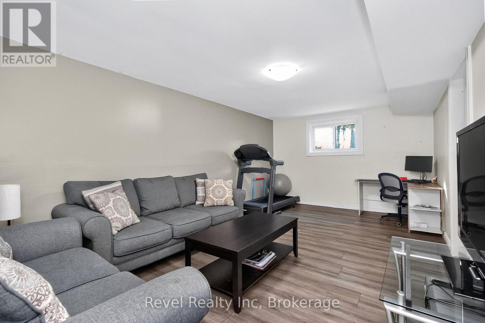 68 Broad Street, Penetanguishene, Ontario  L9M 1G2 - Photo 21 - S12457721