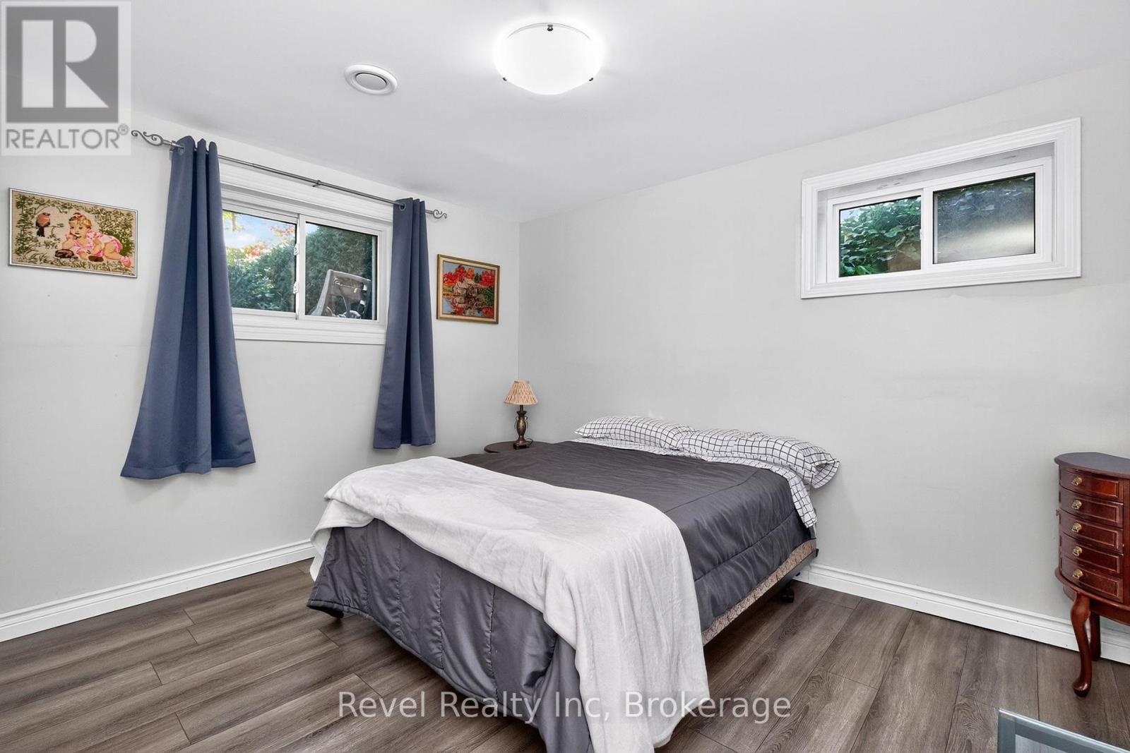 68 Broad Street, Penetanguishene, Ontario  L9M 1G2 - Photo 23 - S12457721