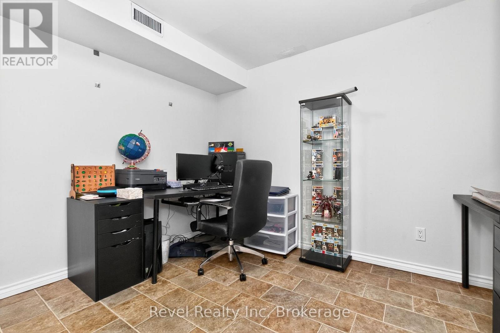 68 Broad Street, Penetanguishene, Ontario  L9M 1G2 - Photo 26 - S12457721