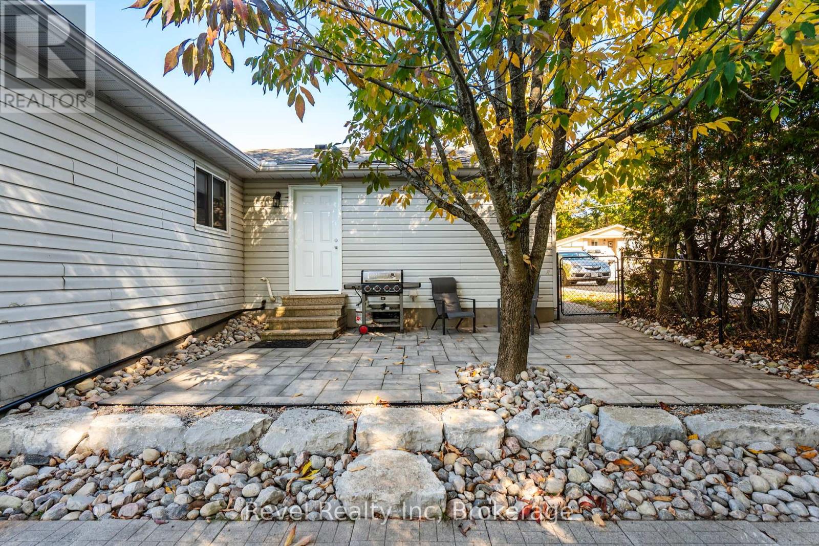 68 Broad Street, Penetanguishene, Ontario  L9M 1G2 - Photo 29 - S12457721