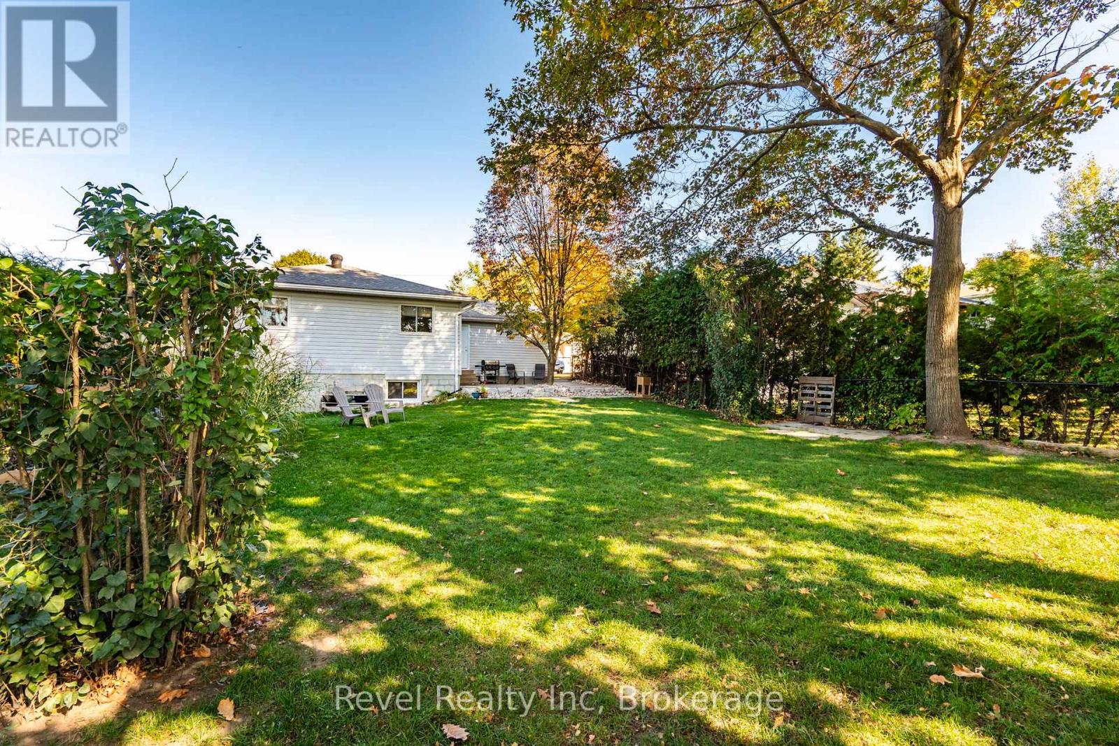 68 Broad Street, Penetanguishene, Ontario  L9M 1G2 - Photo 32 - S12457721