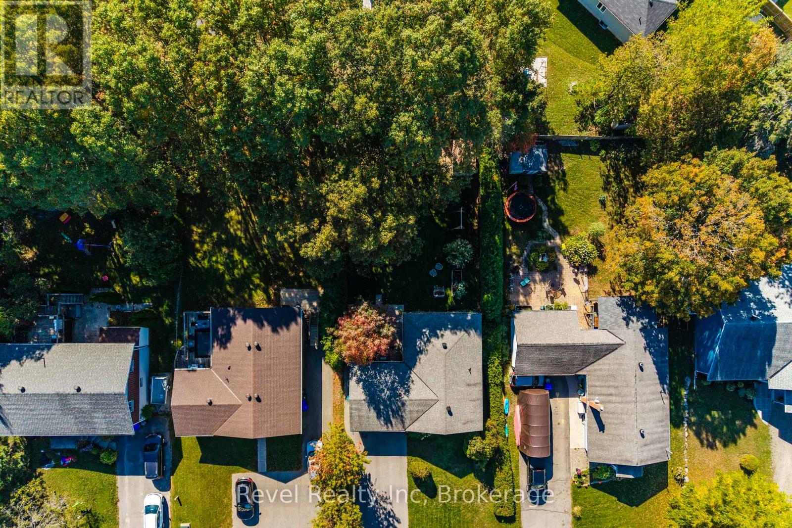 68 Broad Street, Penetanguishene, Ontario  L9M 1G2 - Photo 34 - S12457721