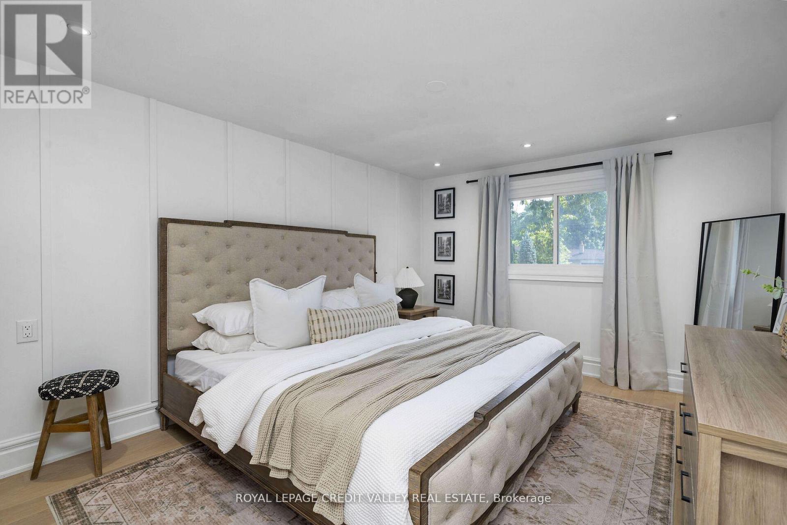 47 Larry Street, Caledon, Ontario  L7C 1K8 - Photo 17 - W12457650