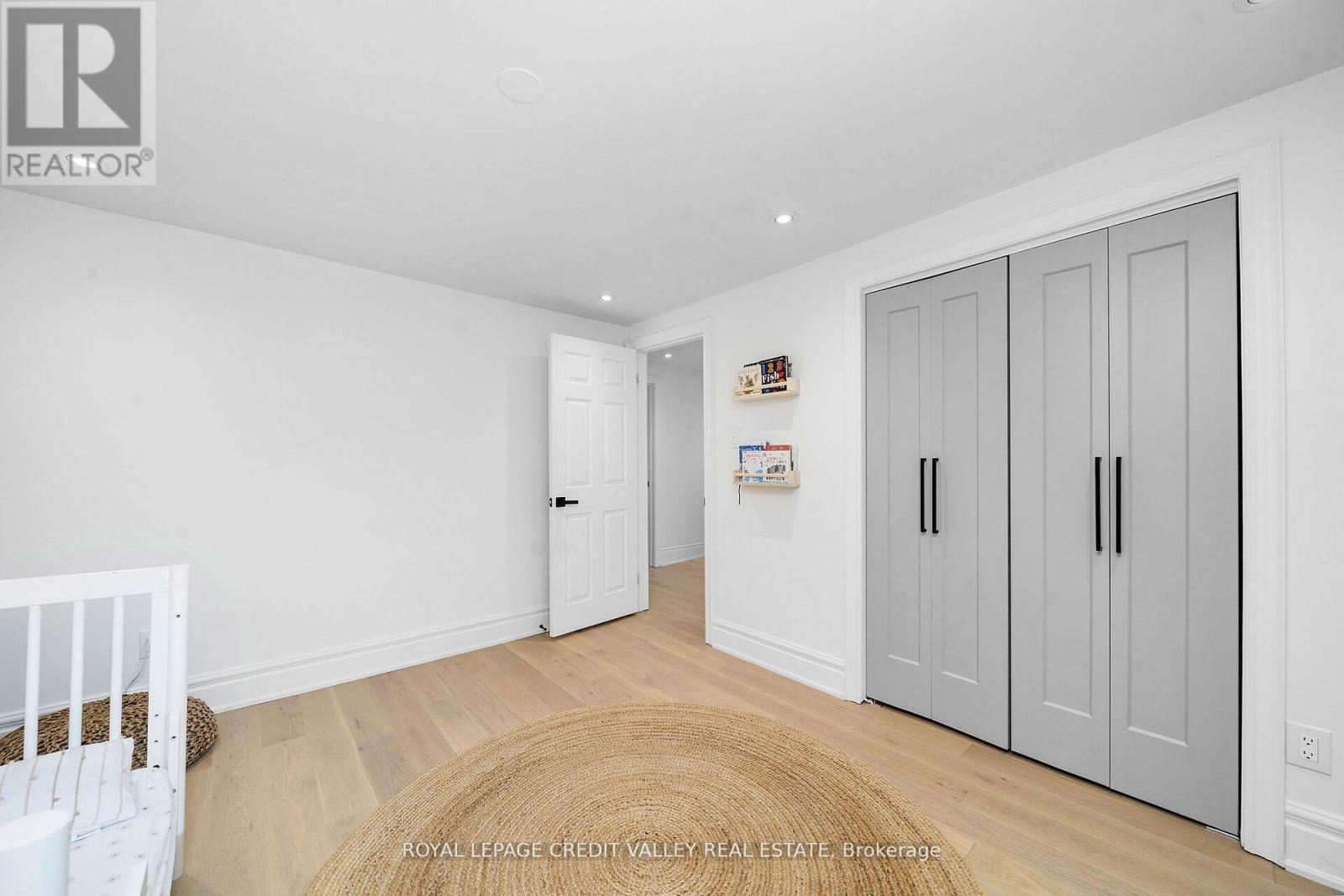 47 Larry Street, Caledon, Ontario  L7C 1K8 - Photo 22 - W12457650