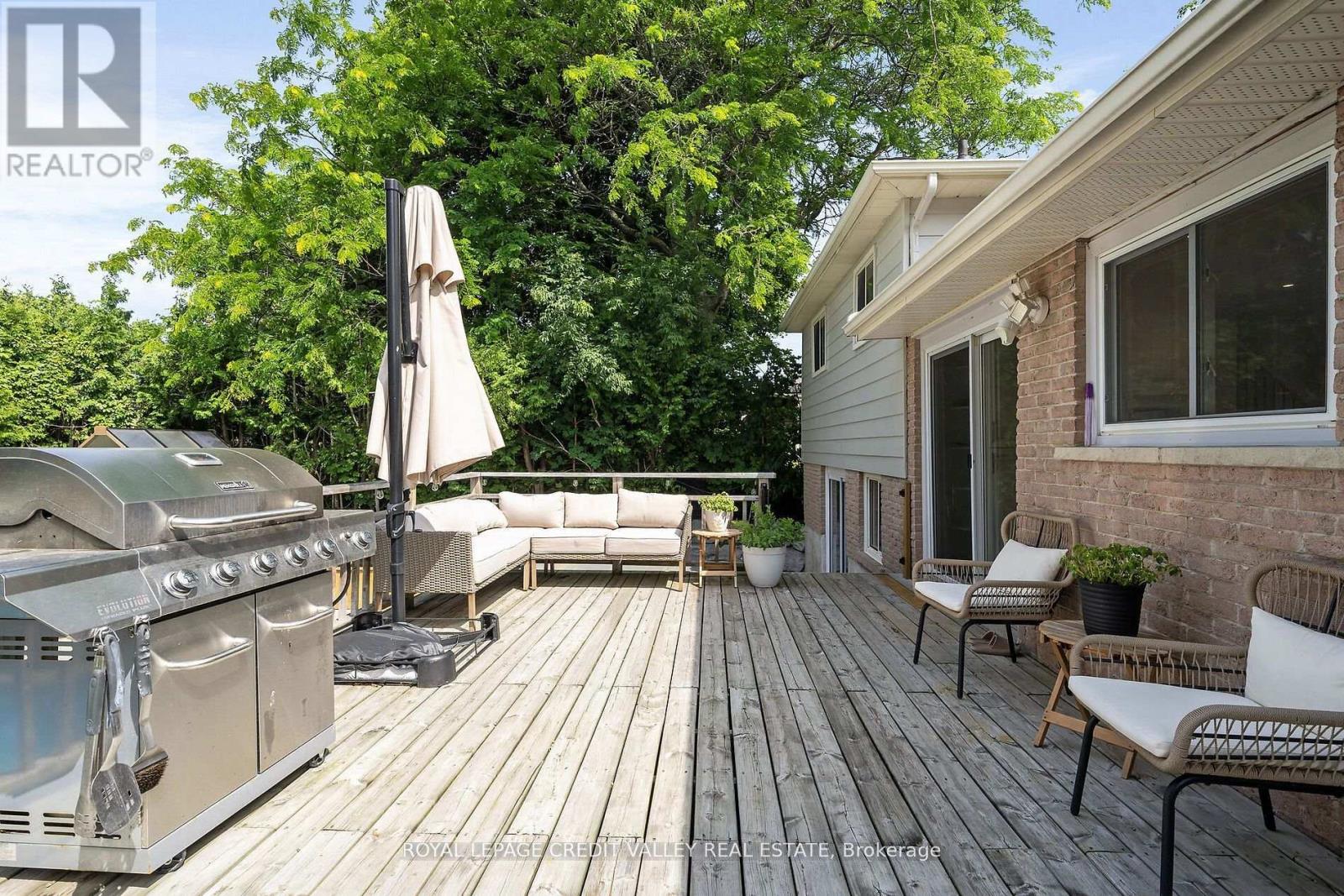 47 Larry Street, Caledon, Ontario  L7C 1K8 - Photo 38 - W12457650