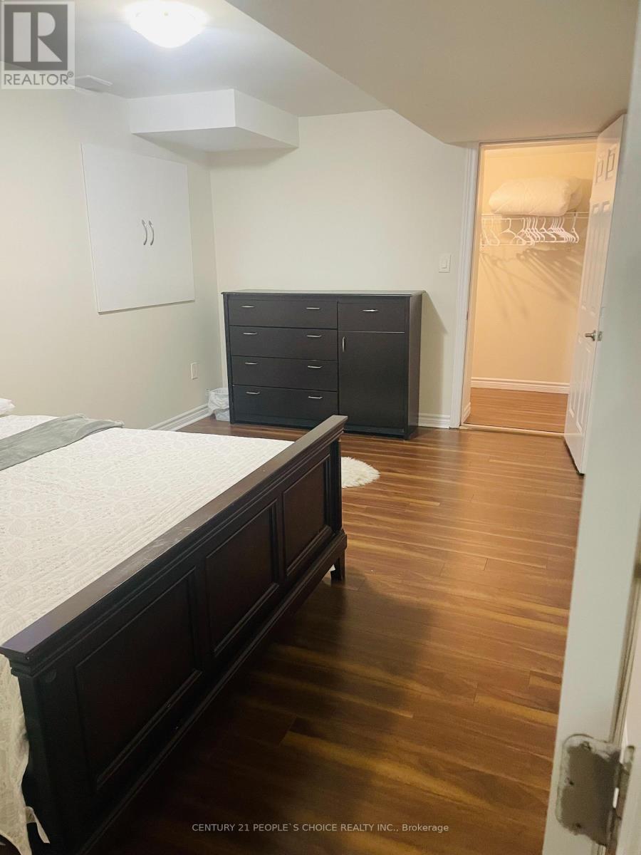 Bsmnt - 5551 Meadowcrest Avenue, Mississauga, Ontario  L5M 0V1 - Photo 7 - W12457663