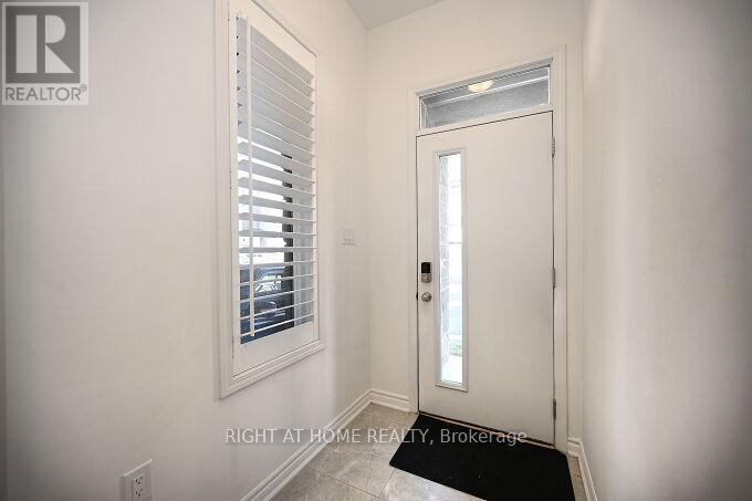 5174 Zionkate Lane, Mississauga, Ontario  L5M 2S8 - Photo 6 - W12457686