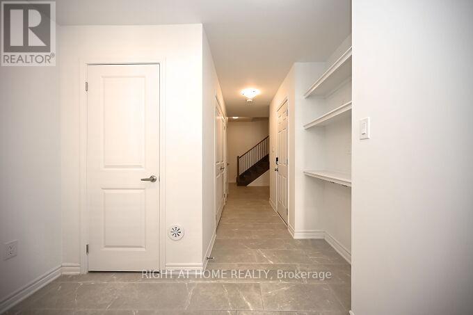 5174 Zionkate Lane, Mississauga, Ontario  L5M 2S8 - Photo 7 - W12457686