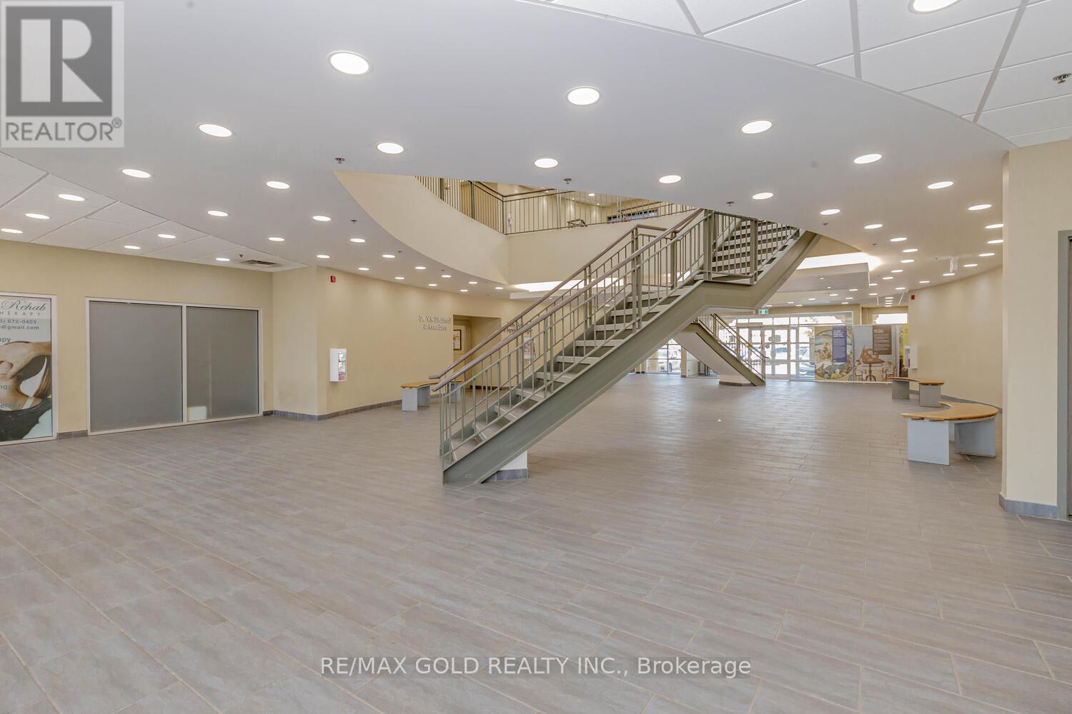220 - 2980 Drew Road, Mississauga, Ontario  L4T 0A7 - Photo 4 - W12457689