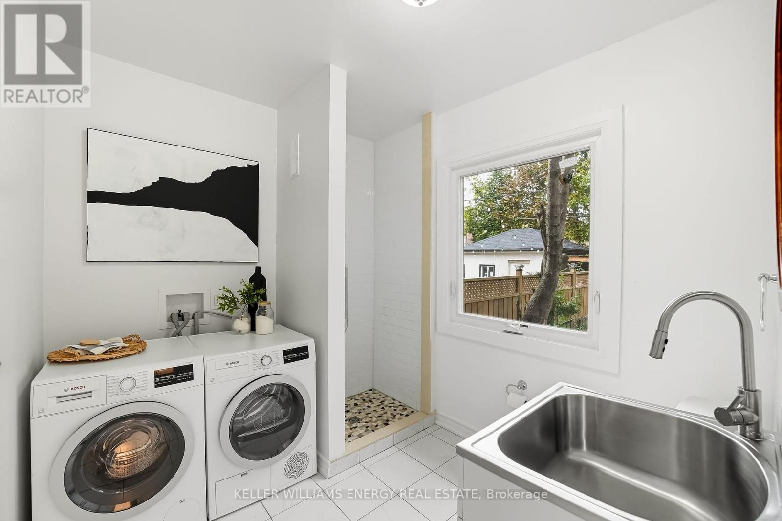 25 Spring Grove Avenue, Toronto, Ontario  M6N 3H2 - Photo 26 - W12457706