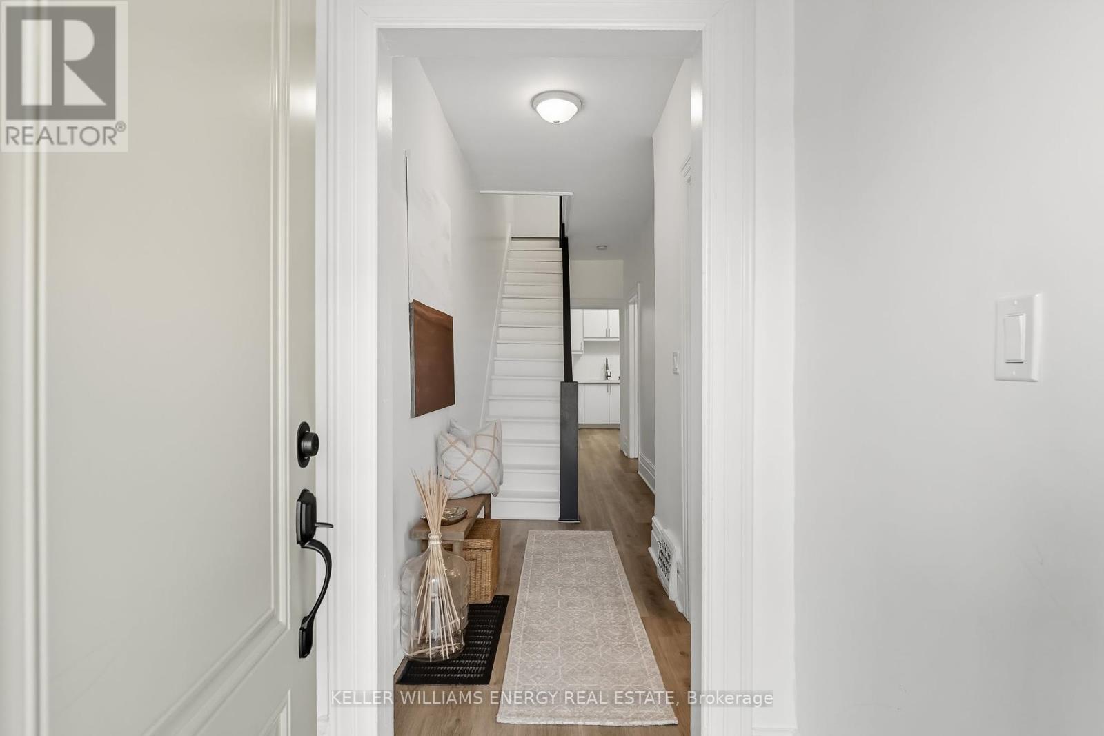 25 Spring Grove Avenue, Toronto, Ontario  M6N 3H2 - Photo 8 - W12457706