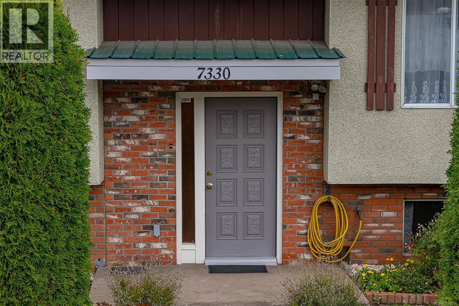 7330 Rossiter Ave Sw, Lantzville, British Columbia  V0R 2H0 - Photo 4 - 1016014