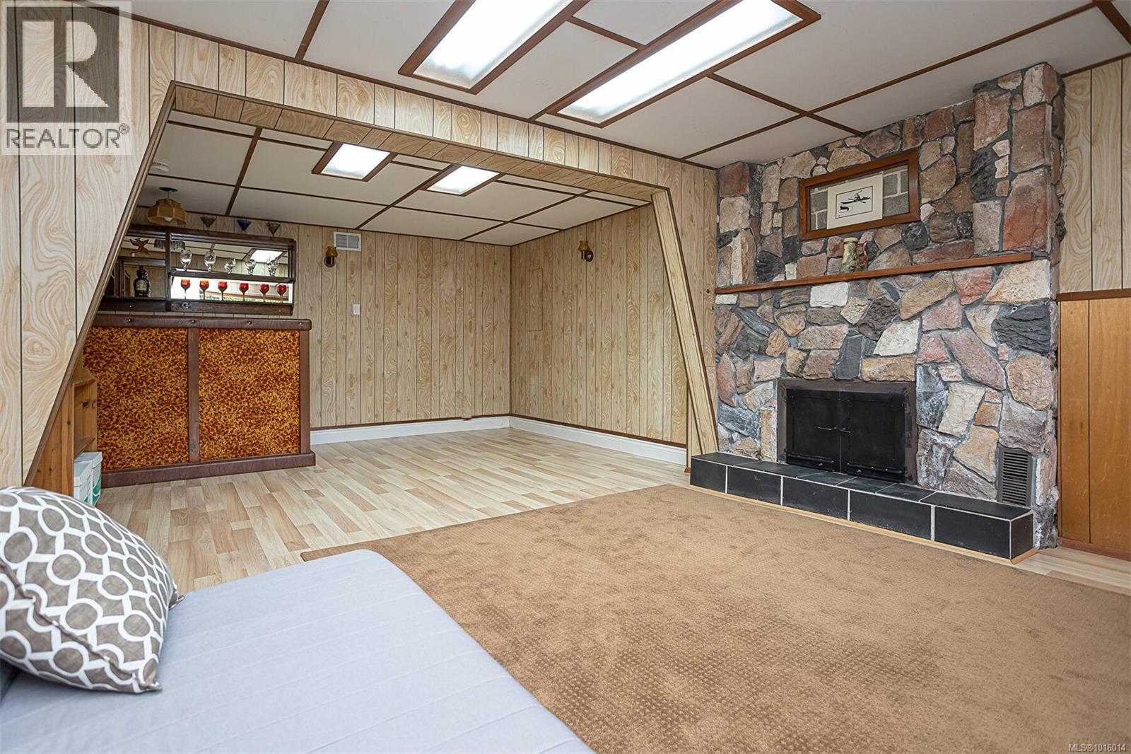 7330 Rossiter Ave Sw, Lantzville, British Columbia  V0R 2H0 - Photo 6 - 1016014
