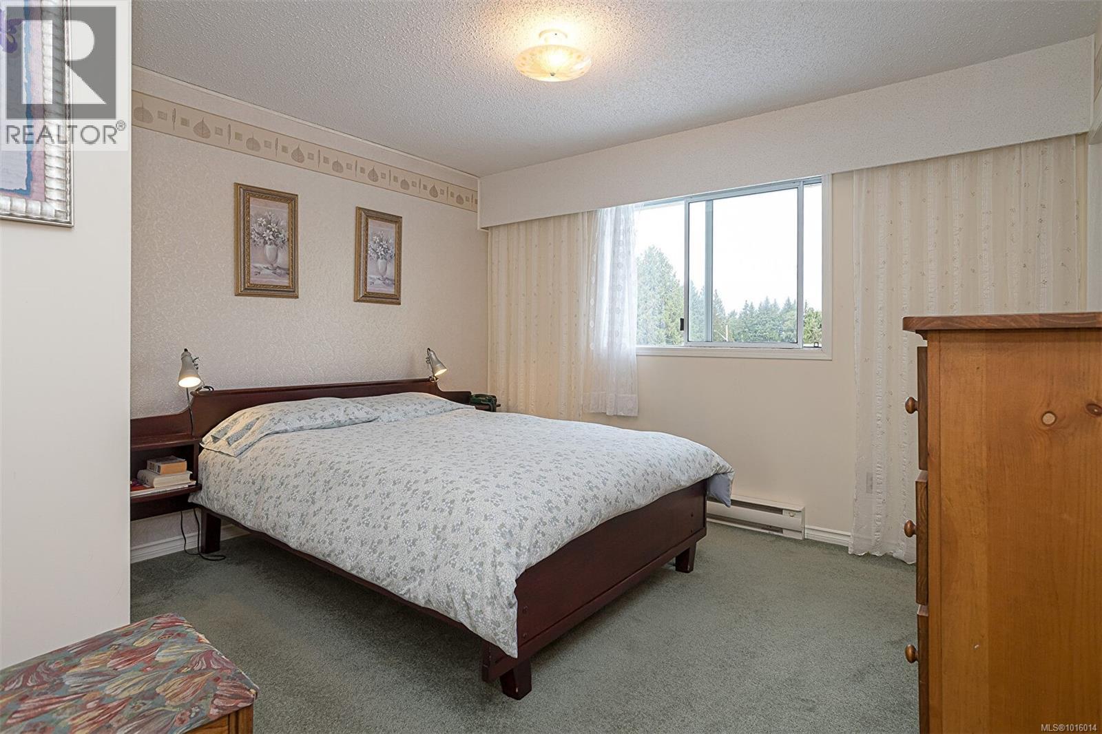 7330 Rossiter Ave Sw, Lantzville, British Columbia  V0R 2H0 - Photo 5 - 1016014