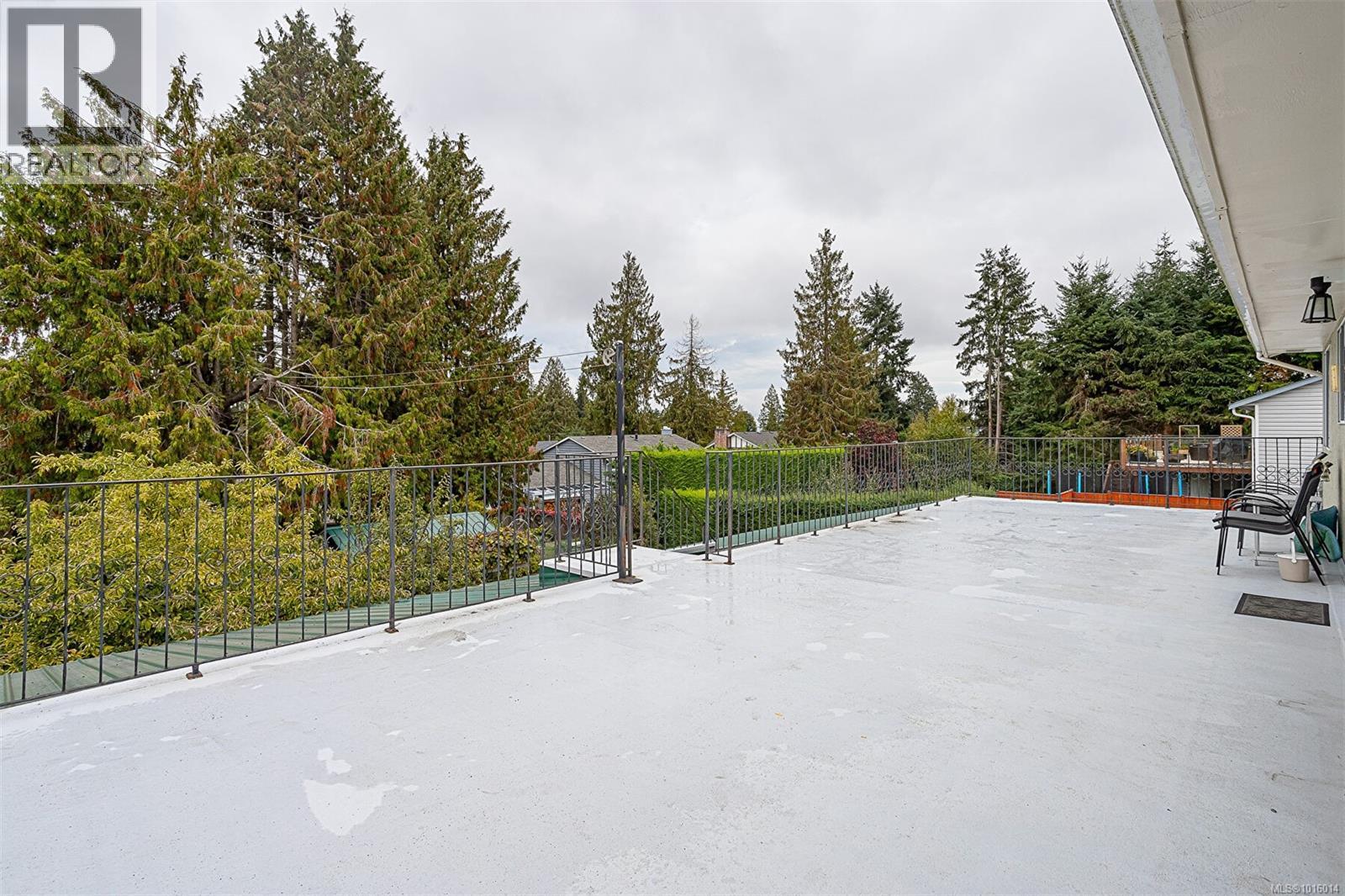 7330 Rossiter Ave Sw, Lantzville, British Columbia  V0R 2H0 - Photo 40 - 1016014