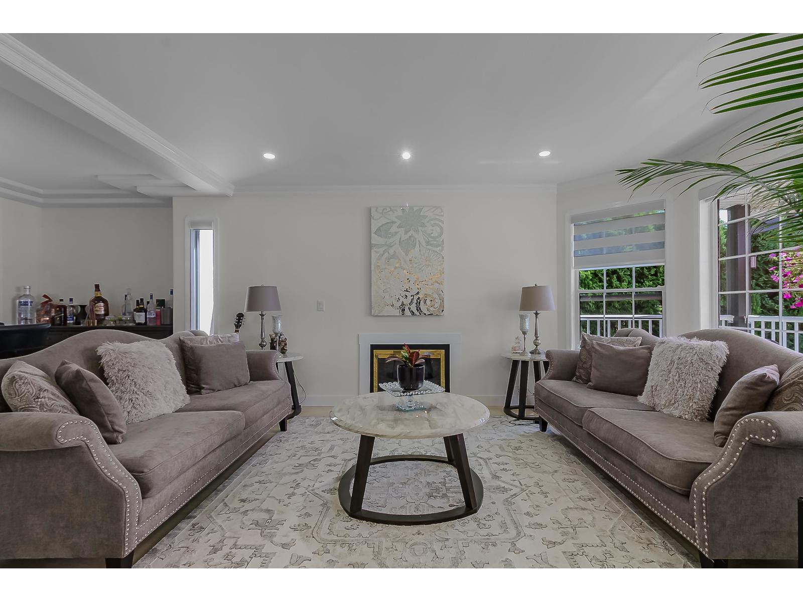 19113 62a Avenue, Surrey, British Columbia  V3S 8C6 - Photo 3 - R3057287