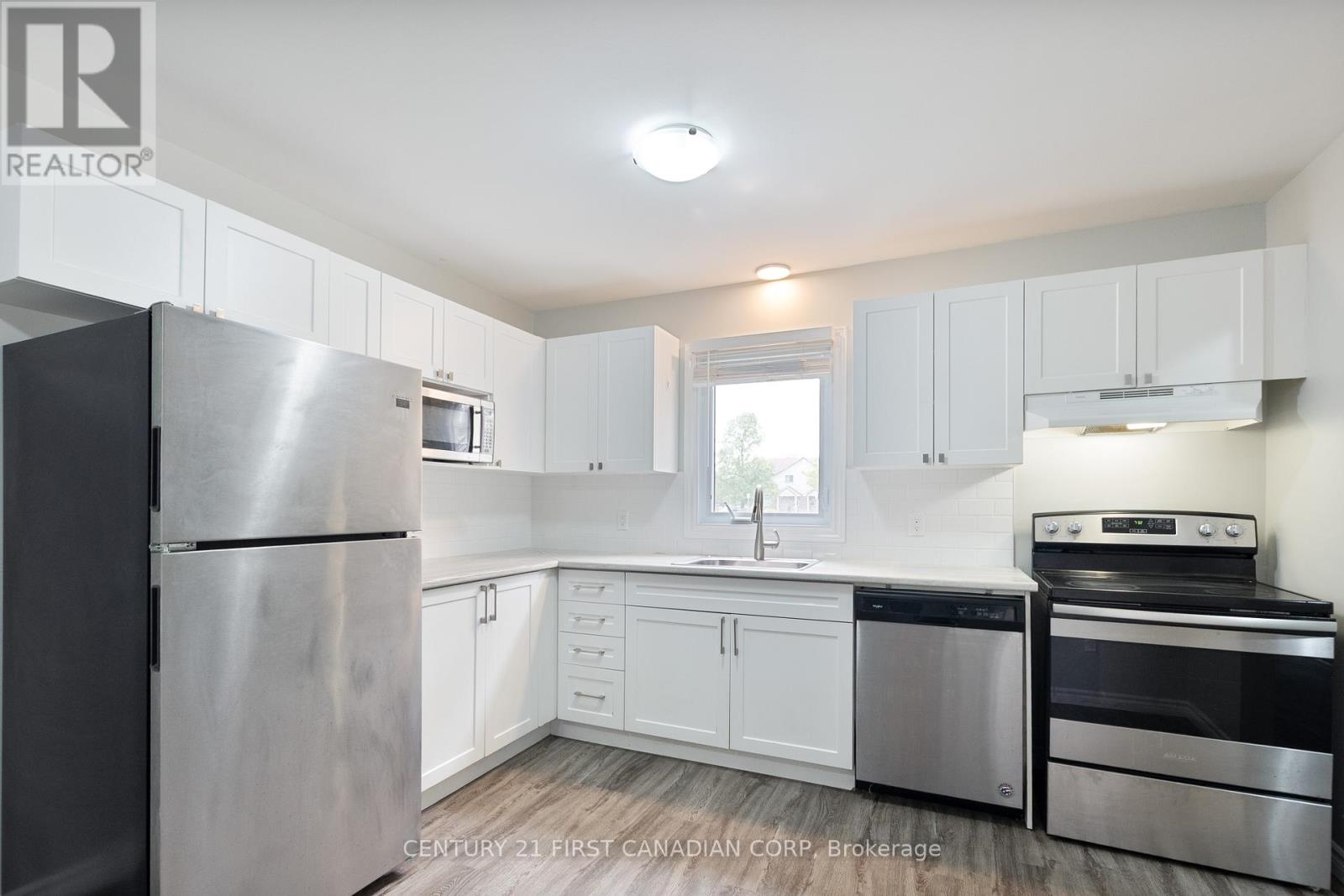 49 - 217 Martinet Avenue, London East, Ontario  N5V 4P5 - Photo 3 - X12457732
