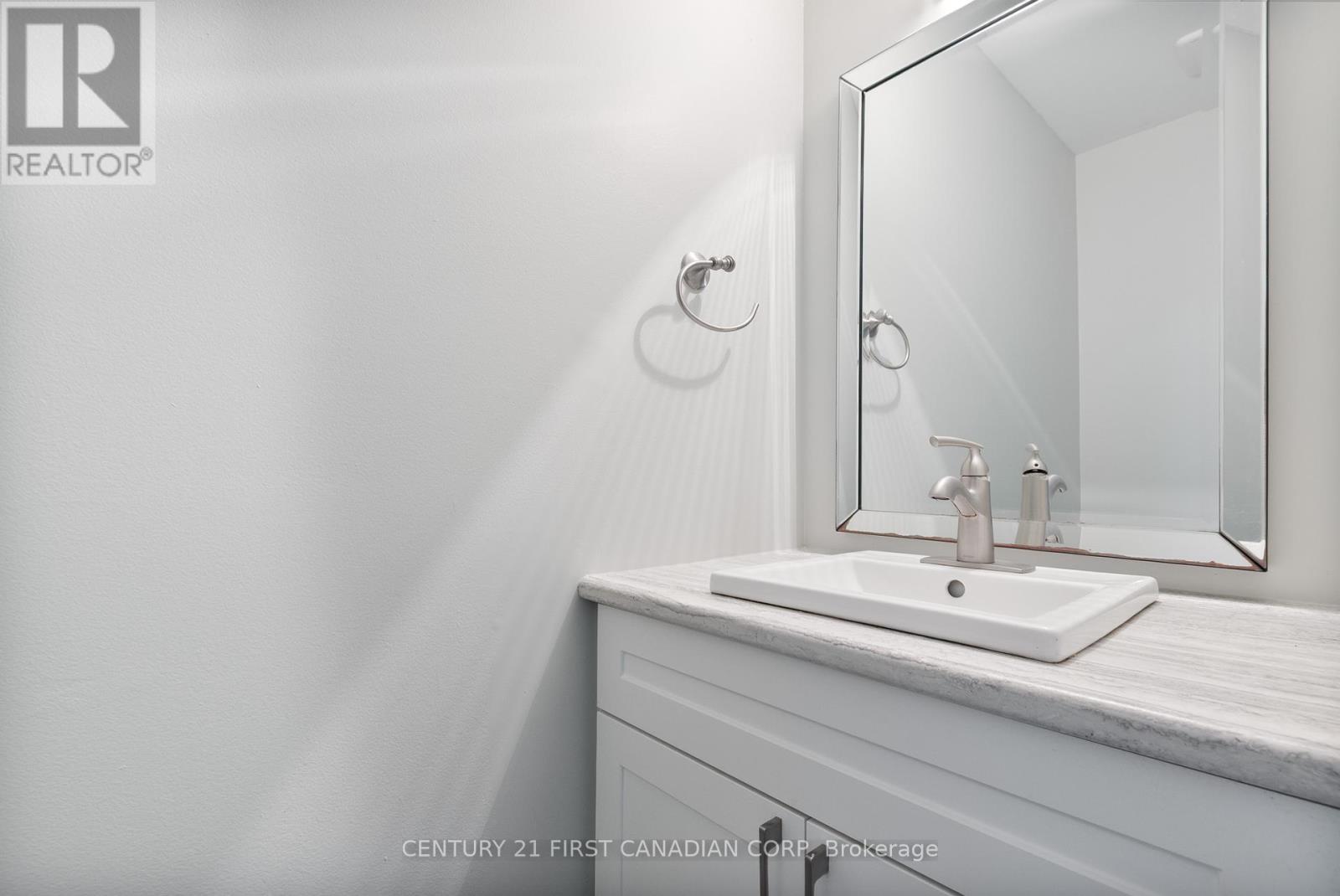 49 - 217 Martinet Avenue, London East, Ontario  N5V 4P5 - Photo 8 - X12457732