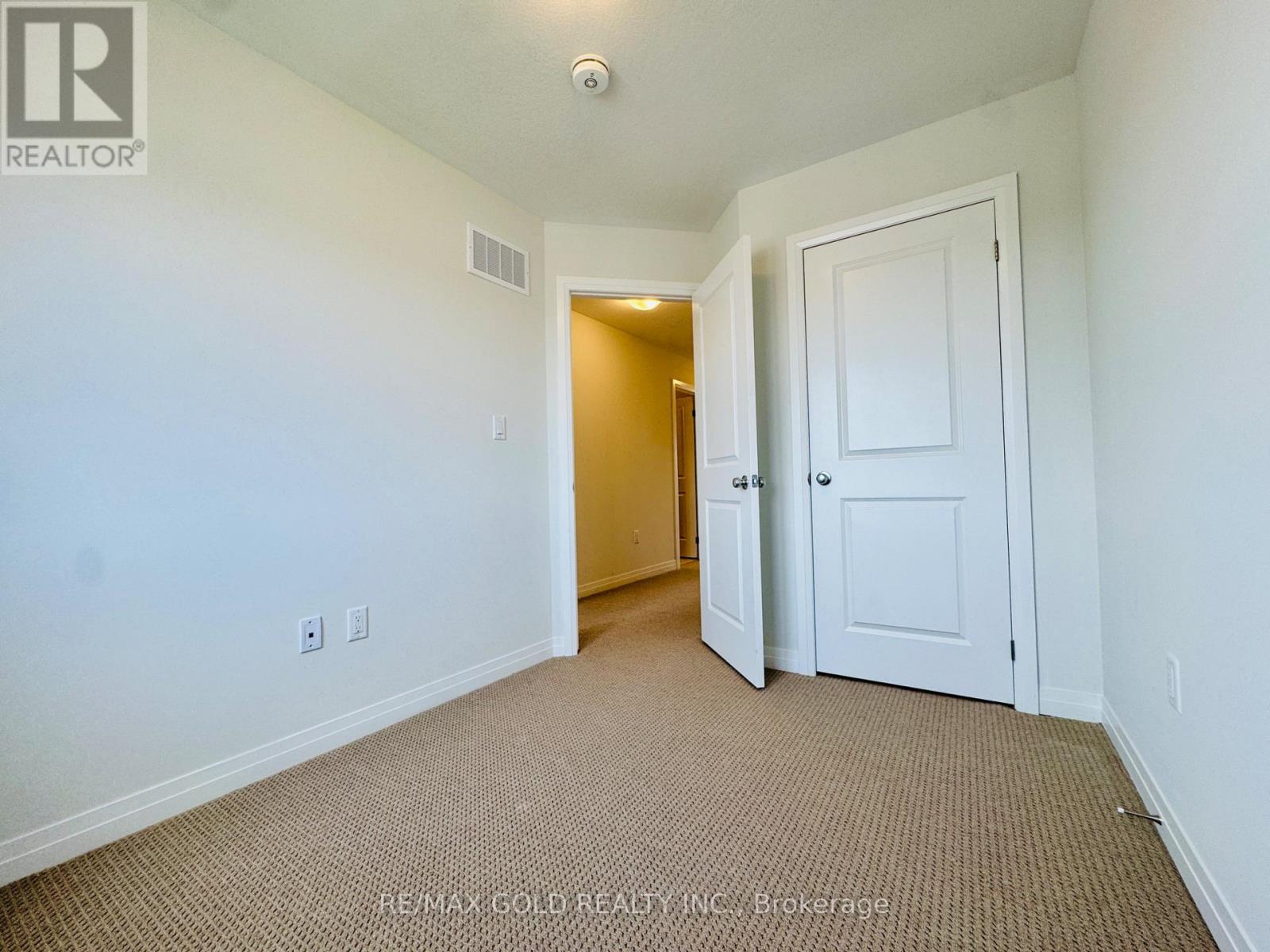 114 - 155 Equestrian Way, Cambridge, Ontario  N3E 0E8 - Photo 43 - X12457696