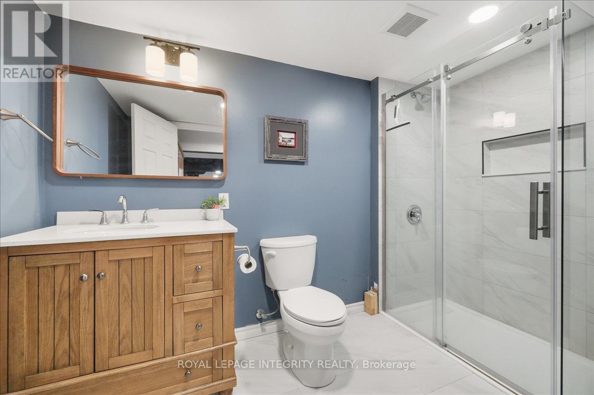 1406 Bouton D'or Way, Ottawa, Ontario  K1E 3L3 - Photo 32 - X12457363