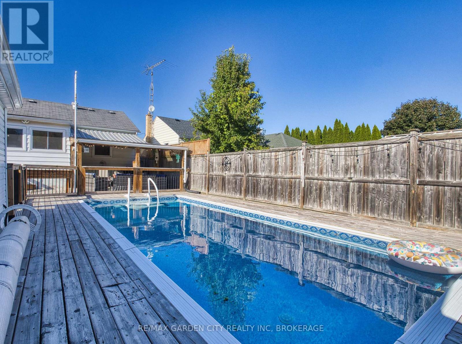 31 Bridge Street, St. Catharines, Ontario  L2S 2V7 - Photo 16 - X12457717