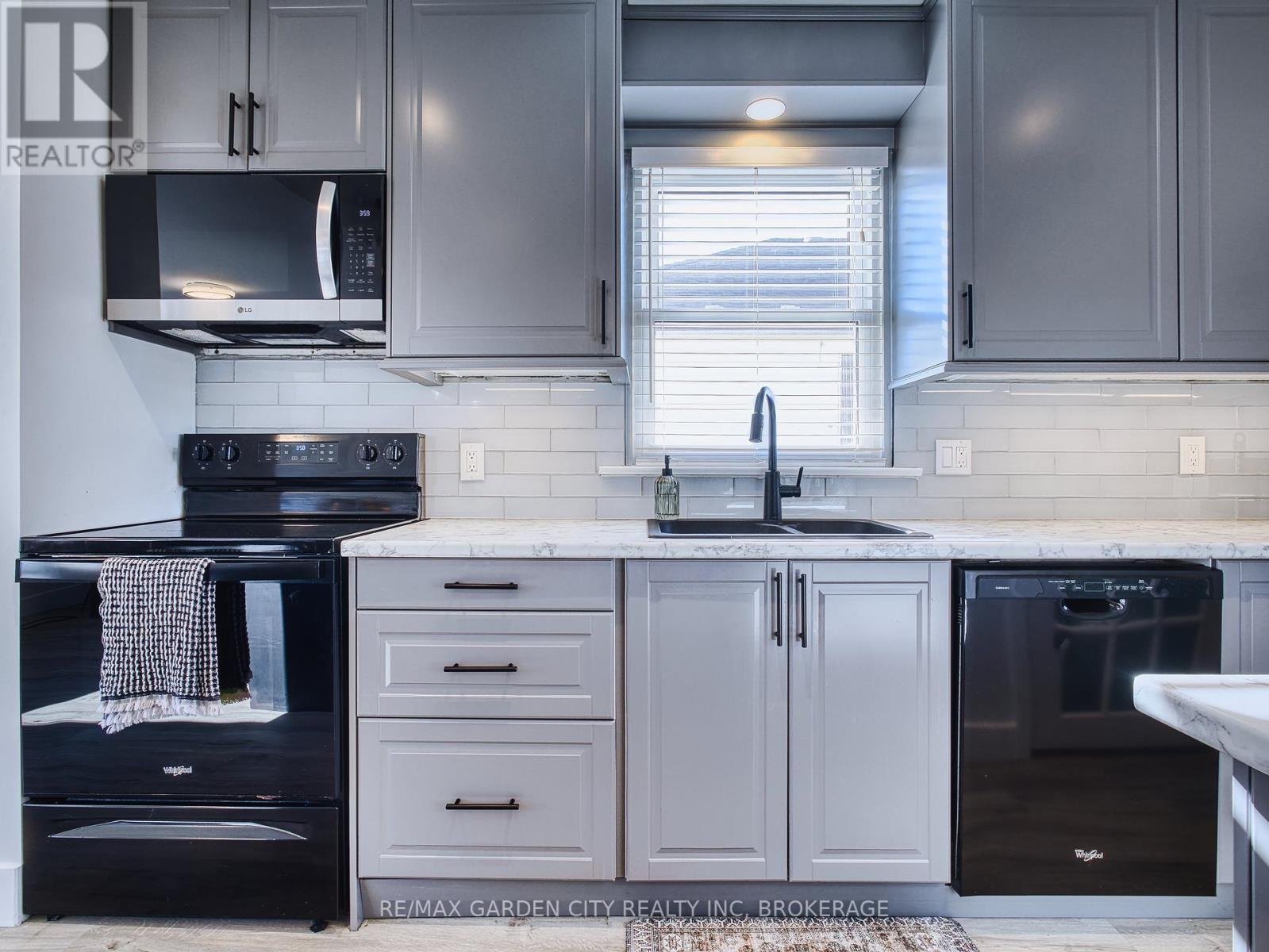 31 Bridge Street, St. Catharines, Ontario  L2S 2V7 - Photo 25 - X12457717