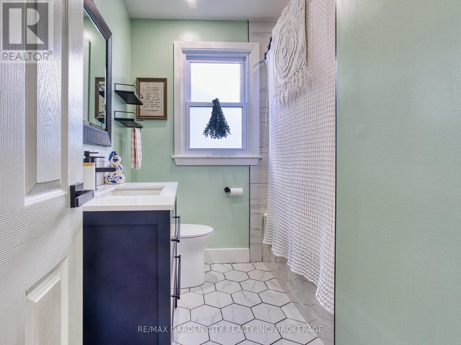31 Bridge Street, St. Catharines, Ontario  L2S 2V7 - Photo 31 - X12457717