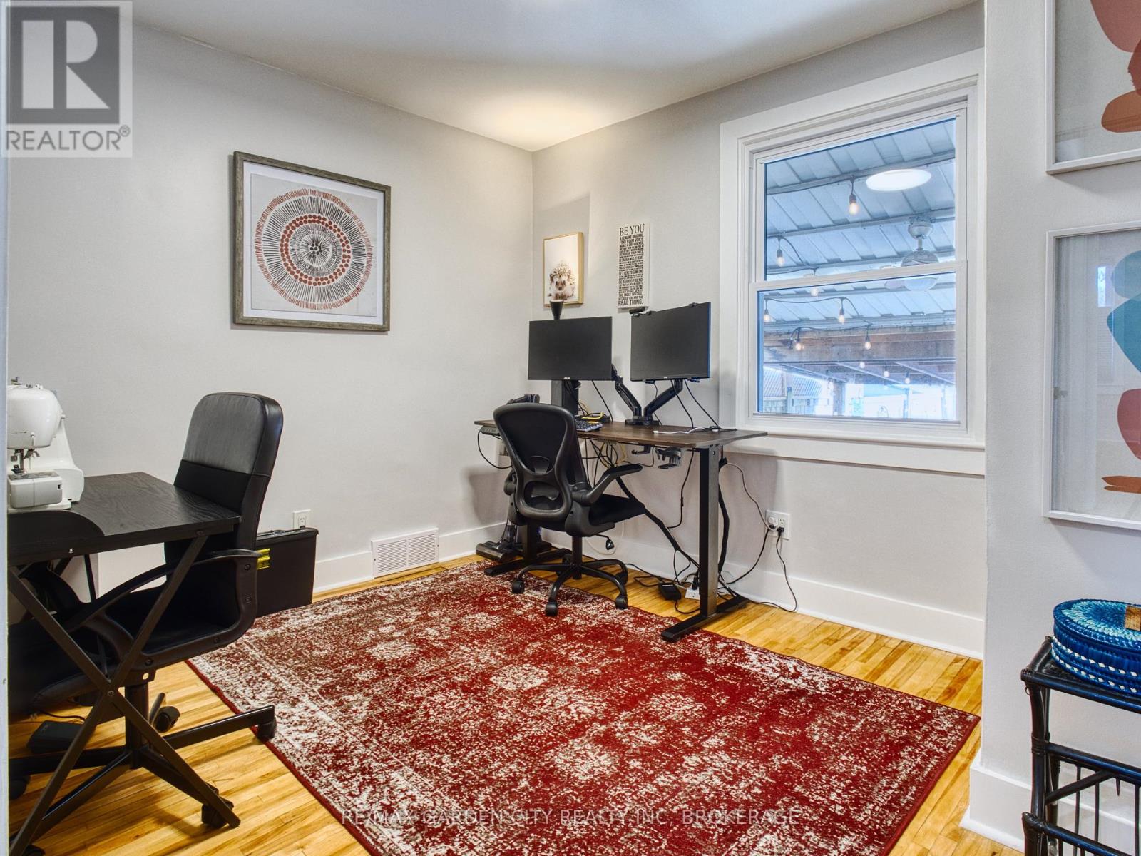 31 Bridge Street, St. Catharines, Ontario  L2S 2V7 - Photo 33 - X12457717