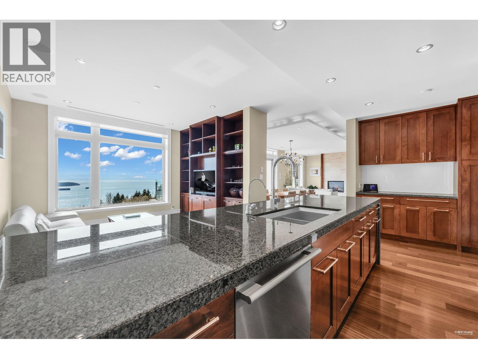 102 2575 Garden Court, West Vancouver, British Columbia  V7S 0A2 - Photo 19 - R3057590