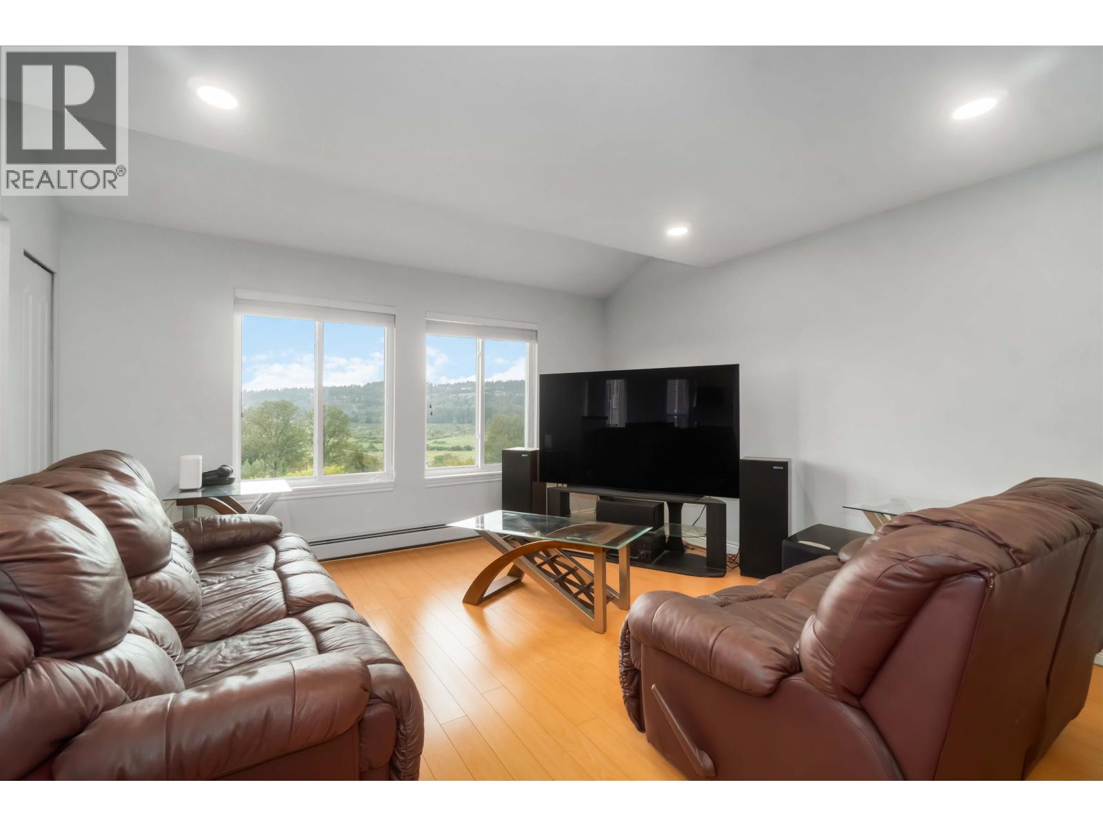 1159 Bennet Drive, Port Coquitlam, British Columbia  V3C 6H2 - Photo 4 - R3057593