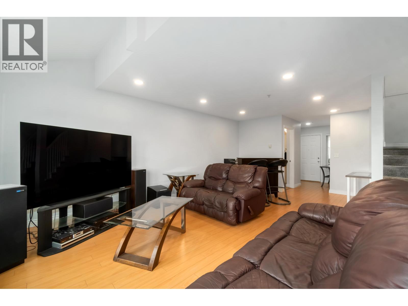 1159 Bennet Drive, Port Coquitlam, British Columbia  V3C 6H2 - Photo 5 - R3057593