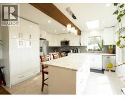 4362 Marble Road, Sechelt, Ca