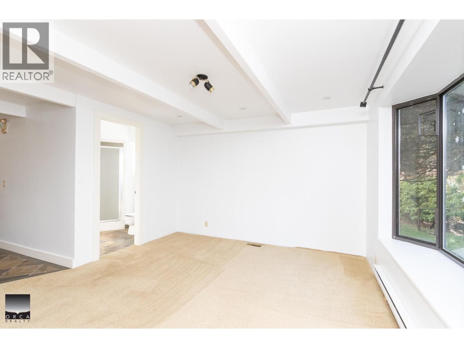 4524 Marineview Crescent, North Vancouver, British Columbia  V7R 3P2 - Photo 13 - R3057596