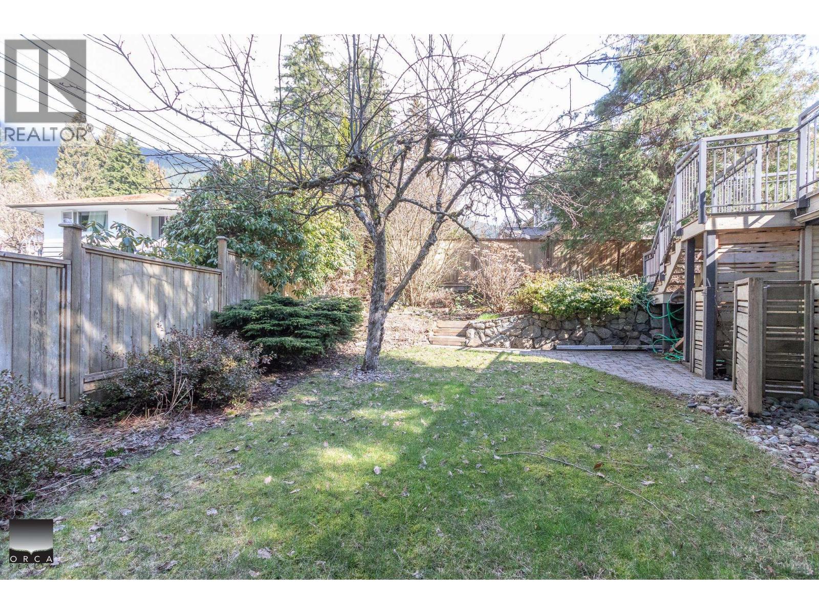 4524 Marineview Crescent, North Vancouver, British Columbia  V7R 3P2 - Photo 32 - R3057596